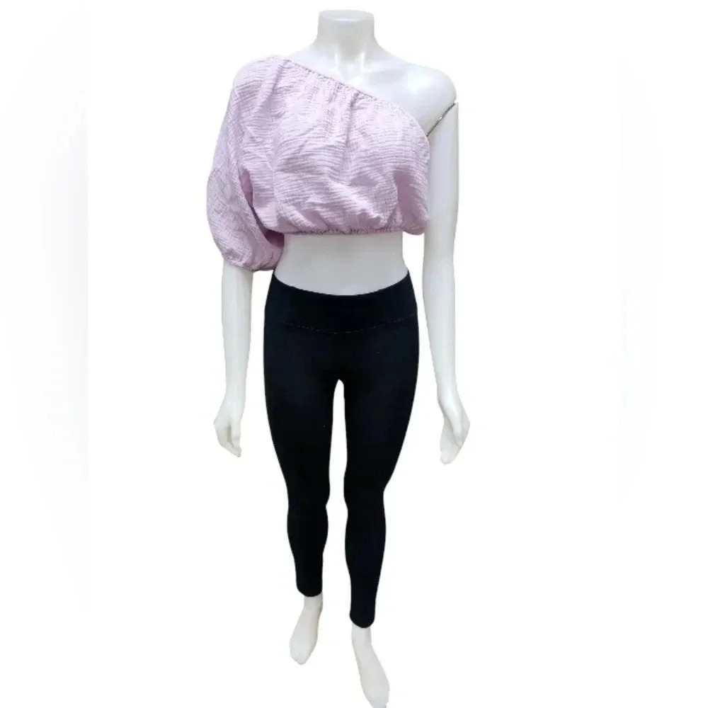 DKNY NWT Off Shoulder Lilac Crop Top Size  Small